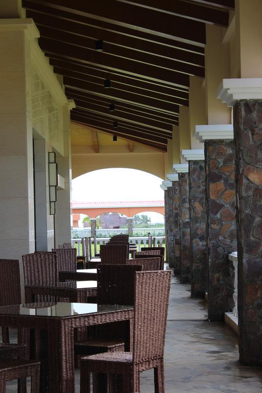 Golden Peacock Resort Hotel Beira Exteriér fotografie