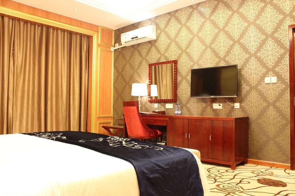 Golden Peacock Resort Hotel Beira Pokoj fotografie