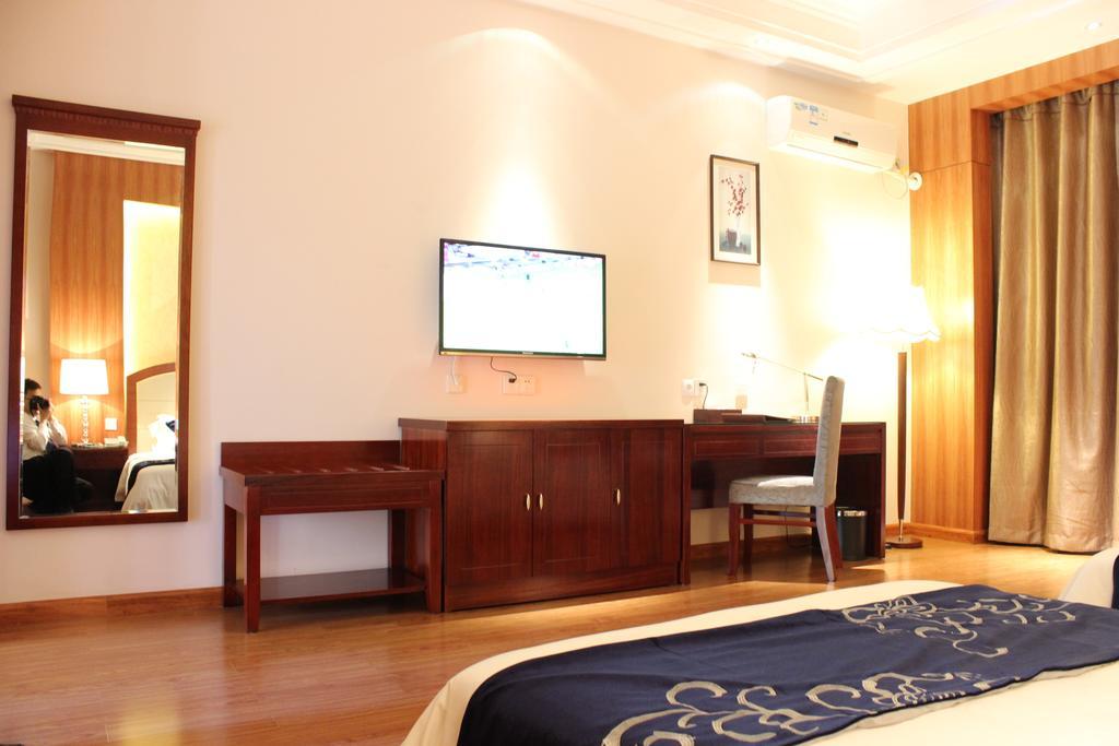 Golden Peacock Resort Hotel Beira Pokoj fotografie