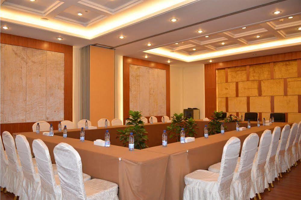 Golden Peacock Resort Hotel Beira Exteriér fotografie