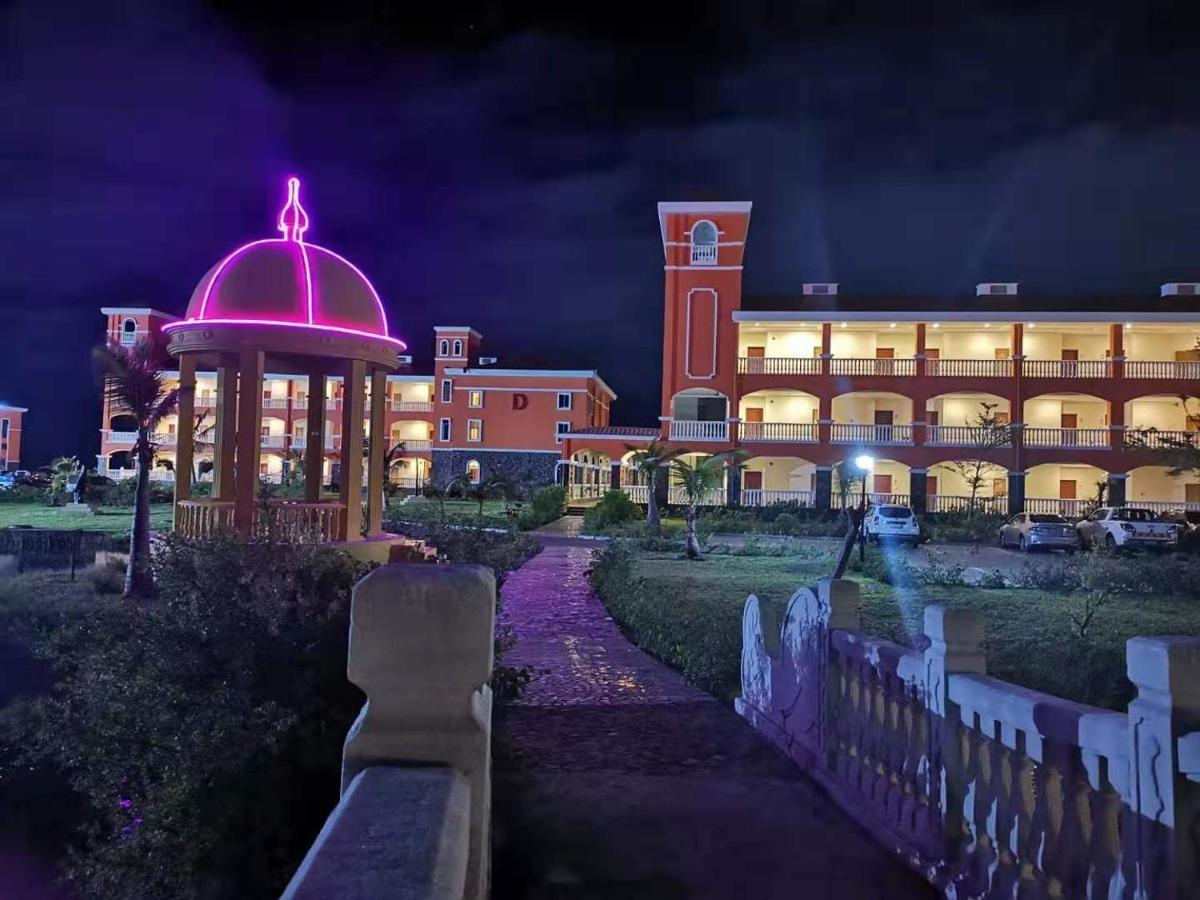 Golden Peacock Resort Hotel Beira Exteriér fotografie
